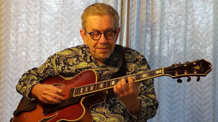 Jazz guitarist Royce Campbell