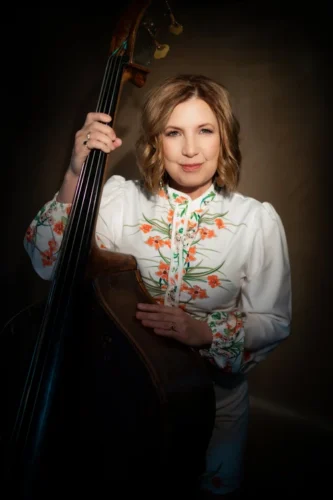 Bass player Missy Raines
